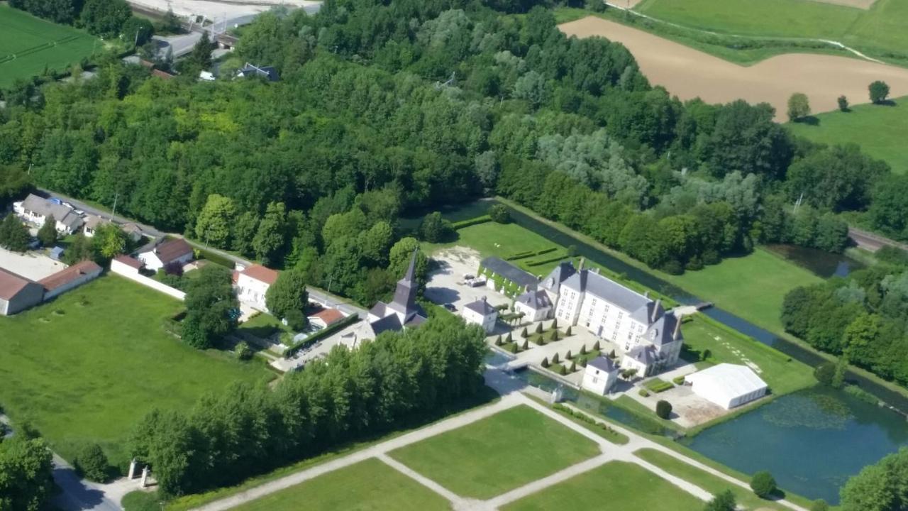 Chateau De Vitry-La-Ville Exterior photo